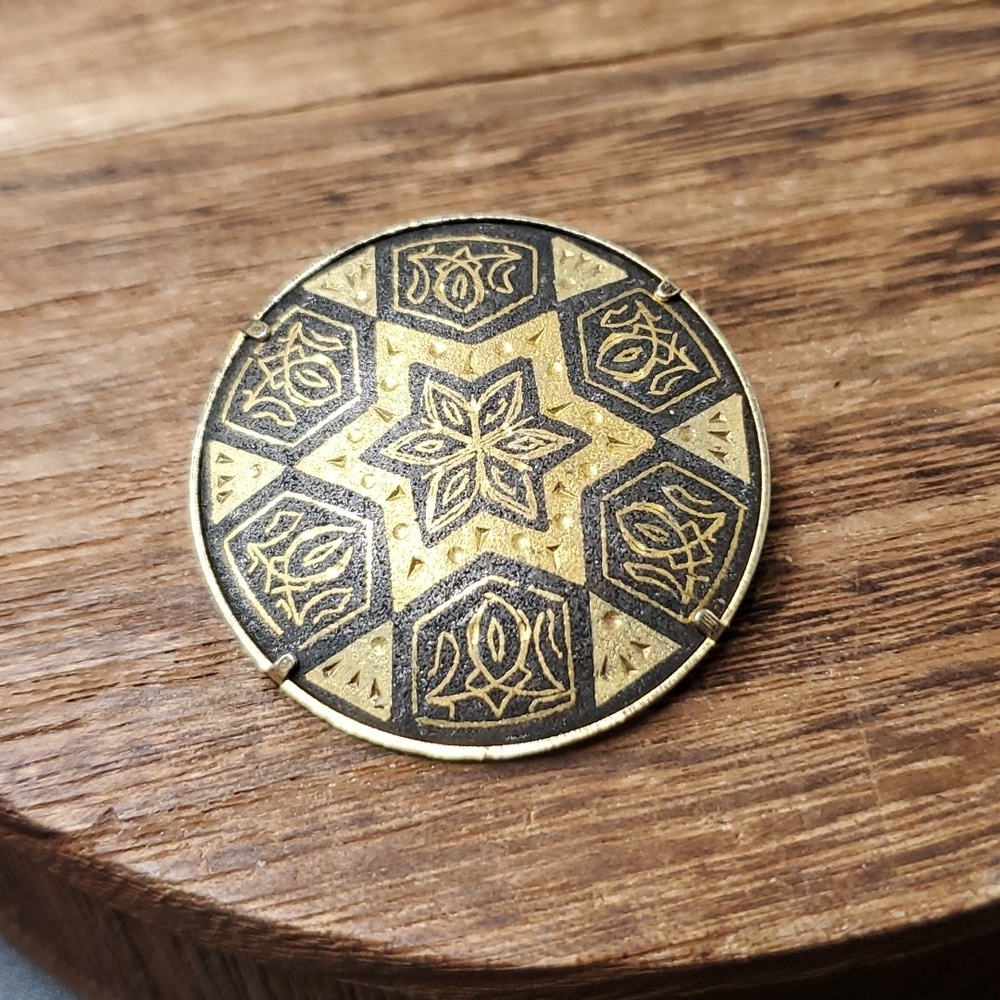 B802‎ estate demascene spanish brooch